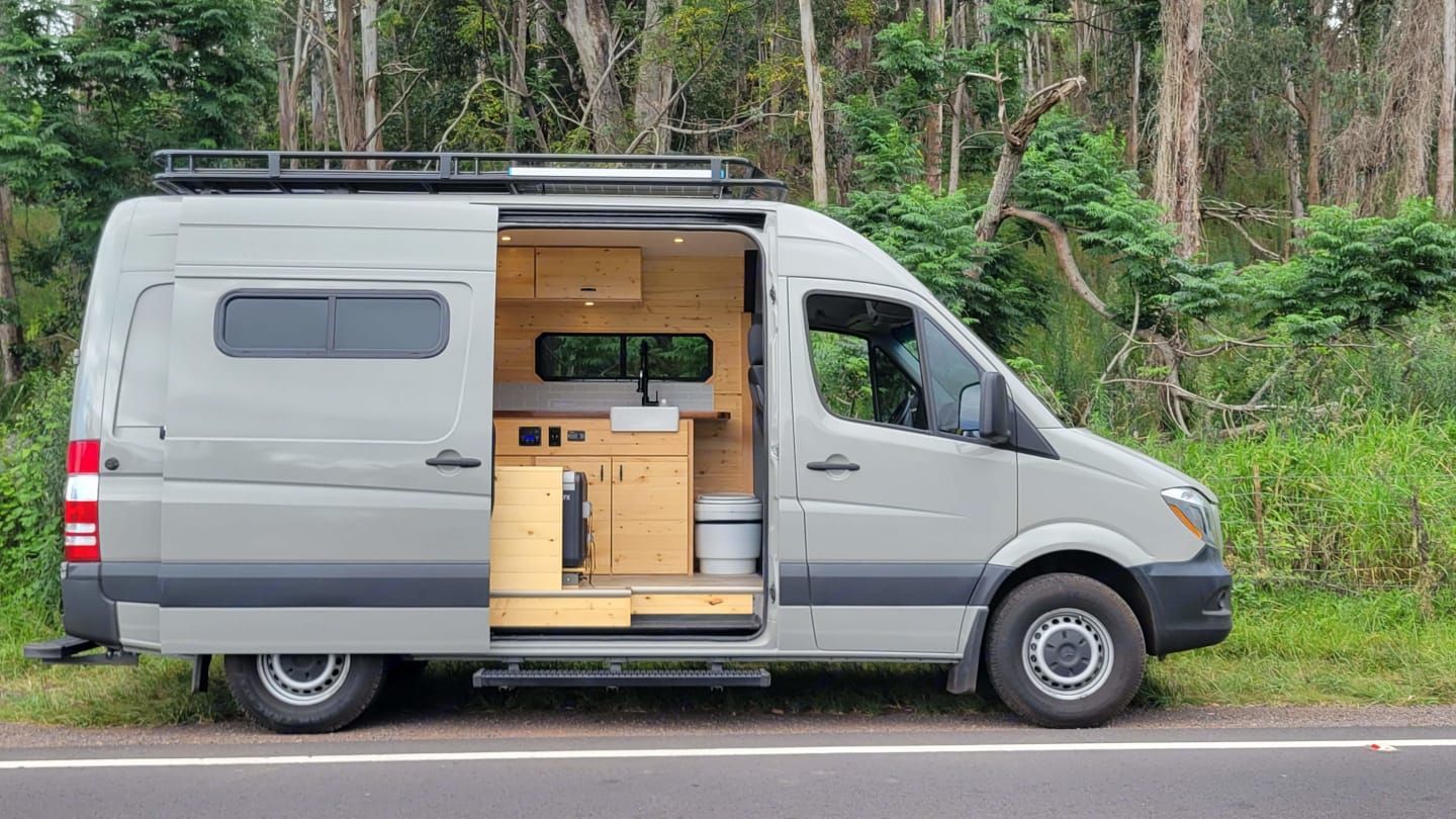 Mana Vans Hawaii  in Maui, Hawaii