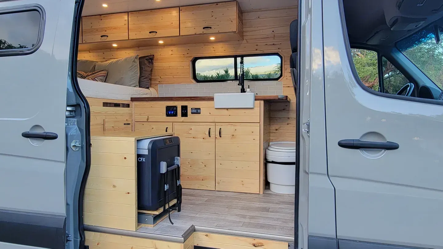 Camper Van Rental in Maui, Hawaii