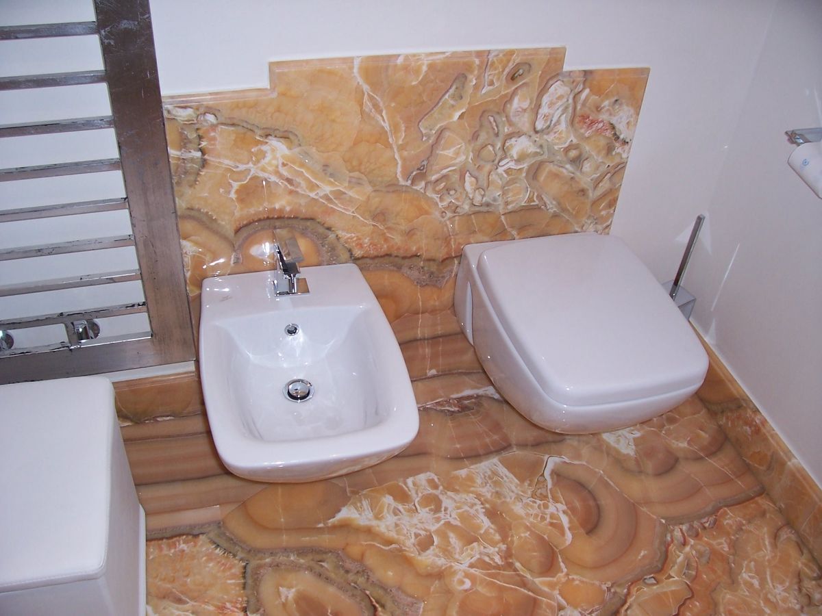 Pavimento bagno in granito