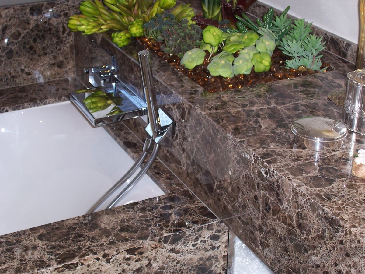 Lavandino in granito