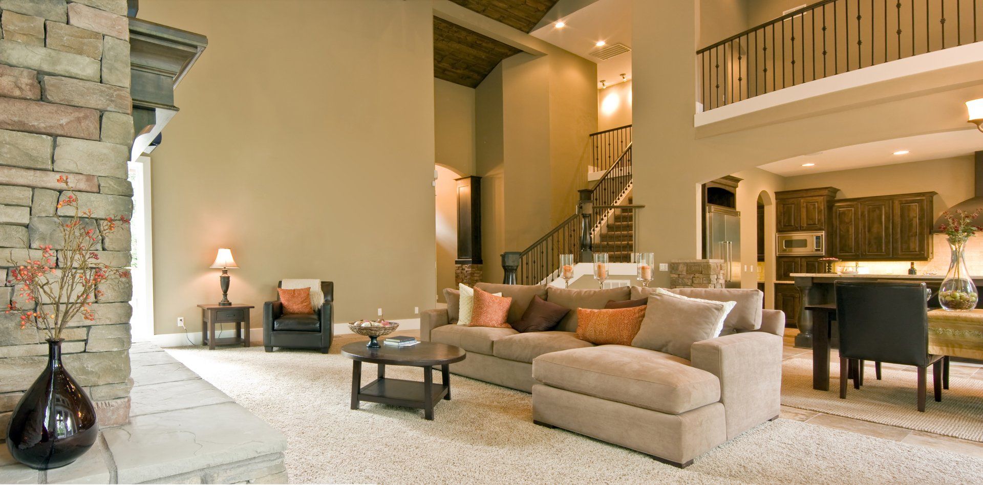 Home Staging - Family room -  Tampa, FL