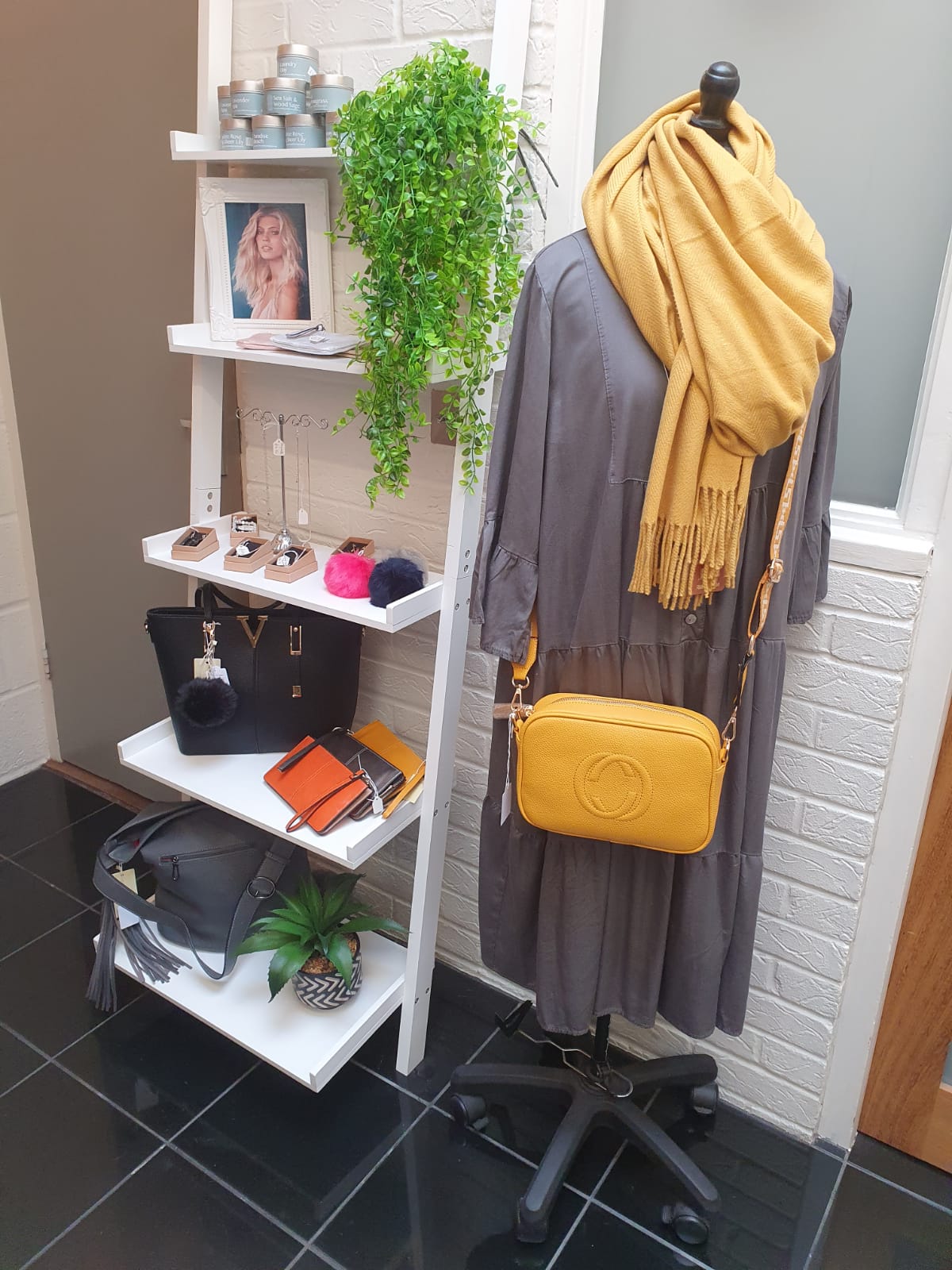 Clothes Stand