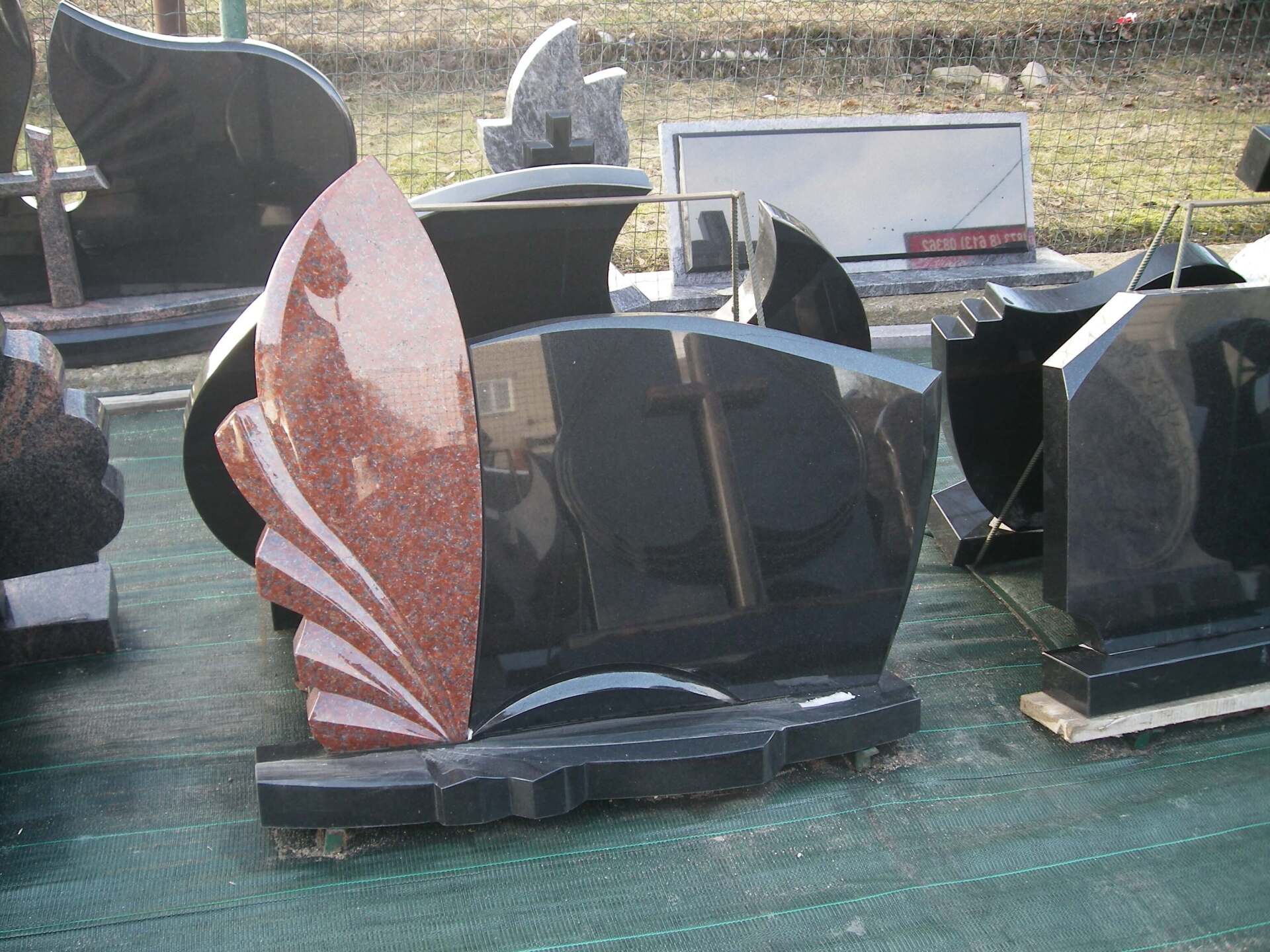 Dviejų dalių paminklas