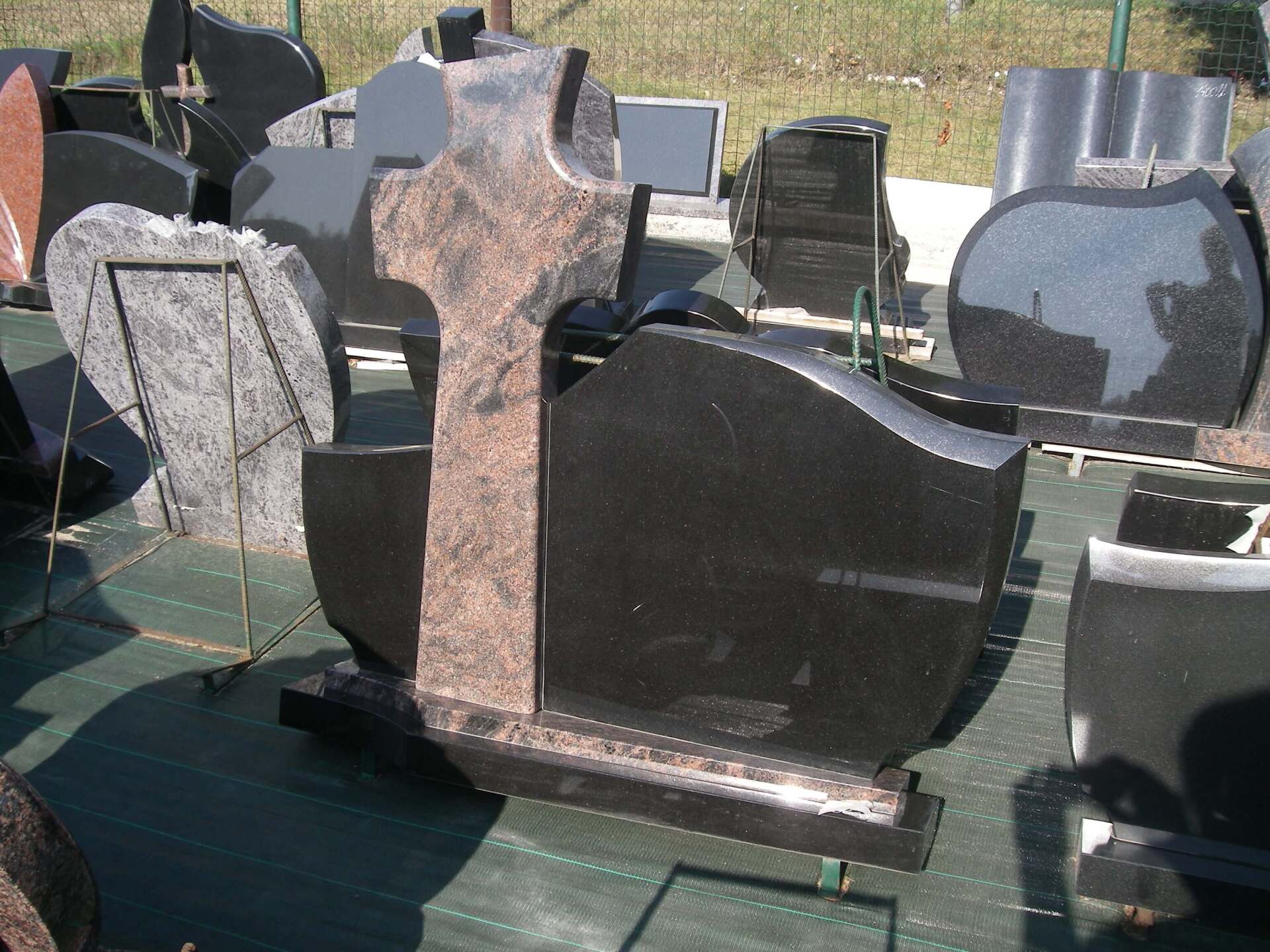 Dviejų dalių paminklas