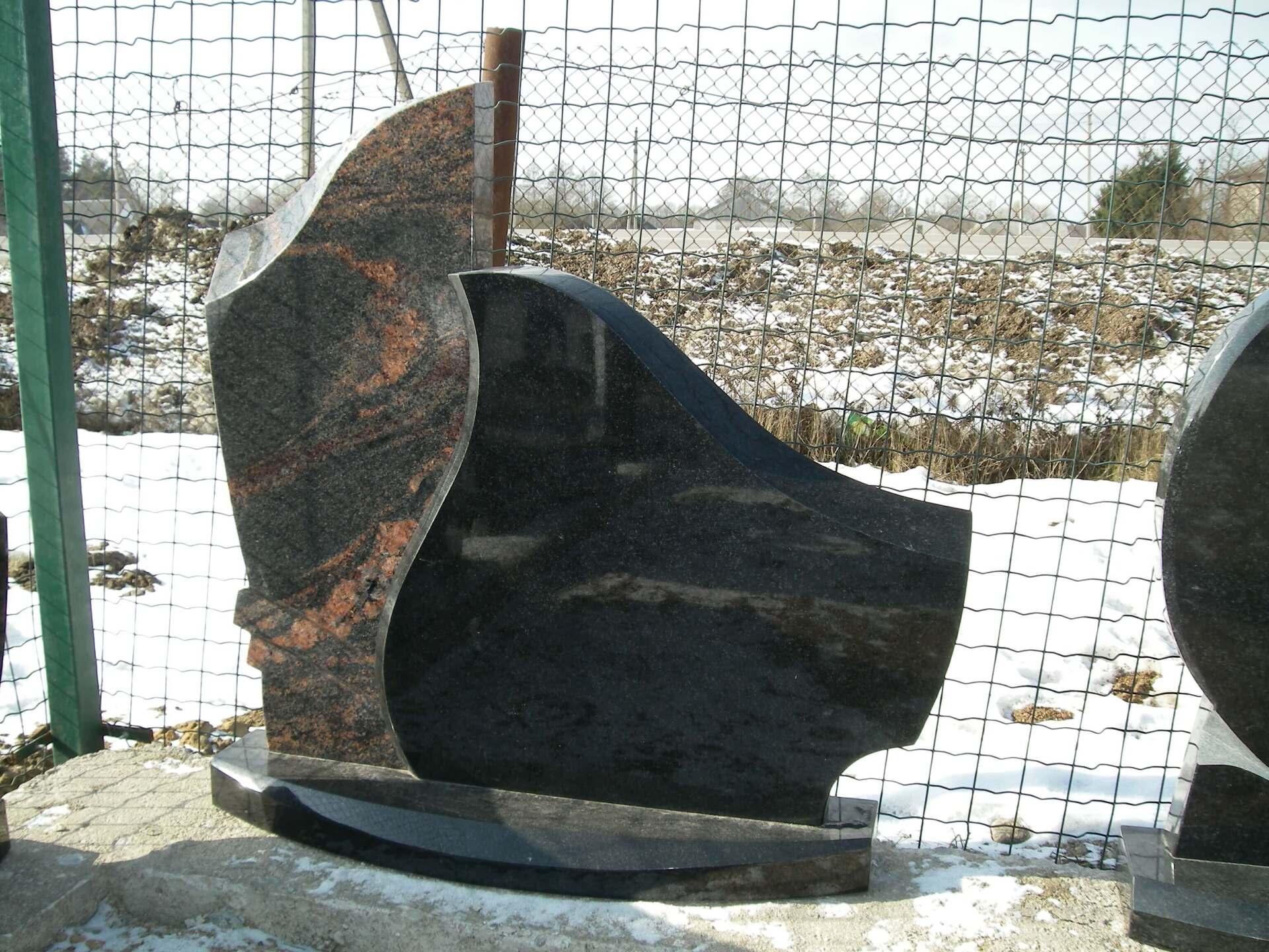 Dviejų dalių paminklas