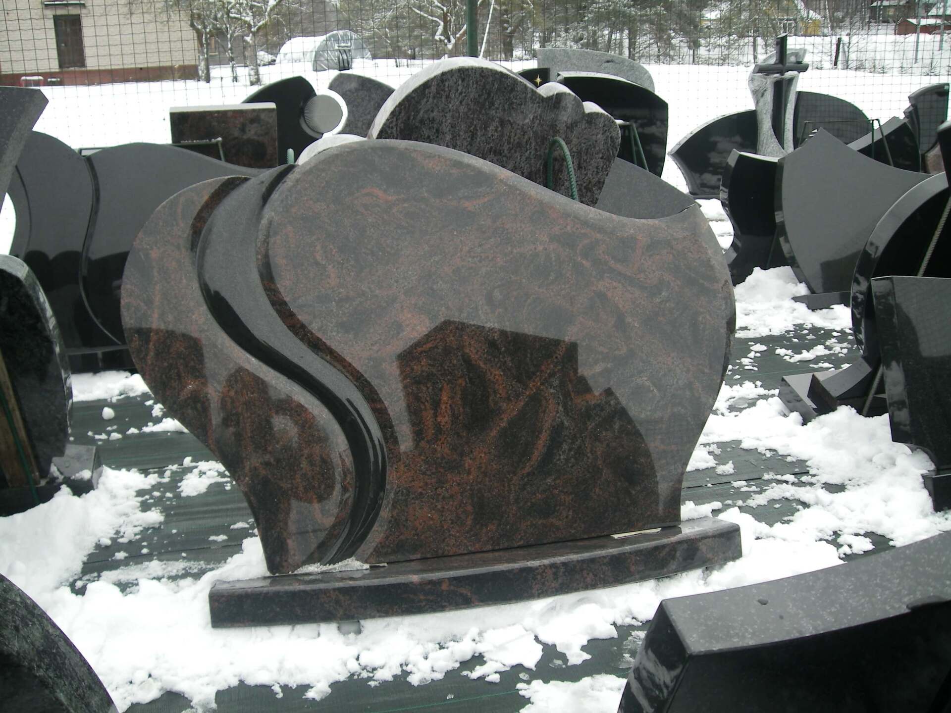 Dviejų dalių paminklas