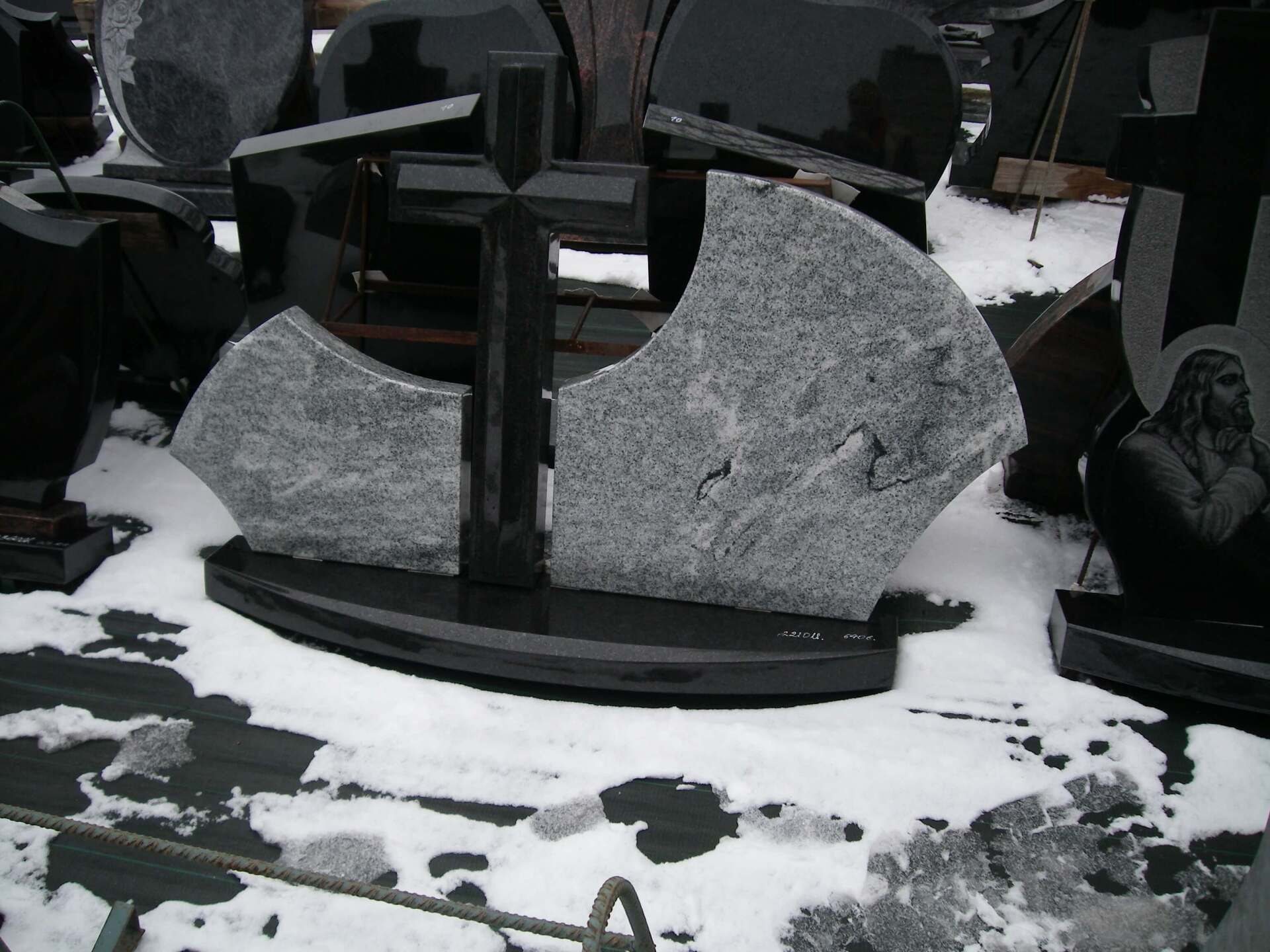 Dviejų dalių paminklas