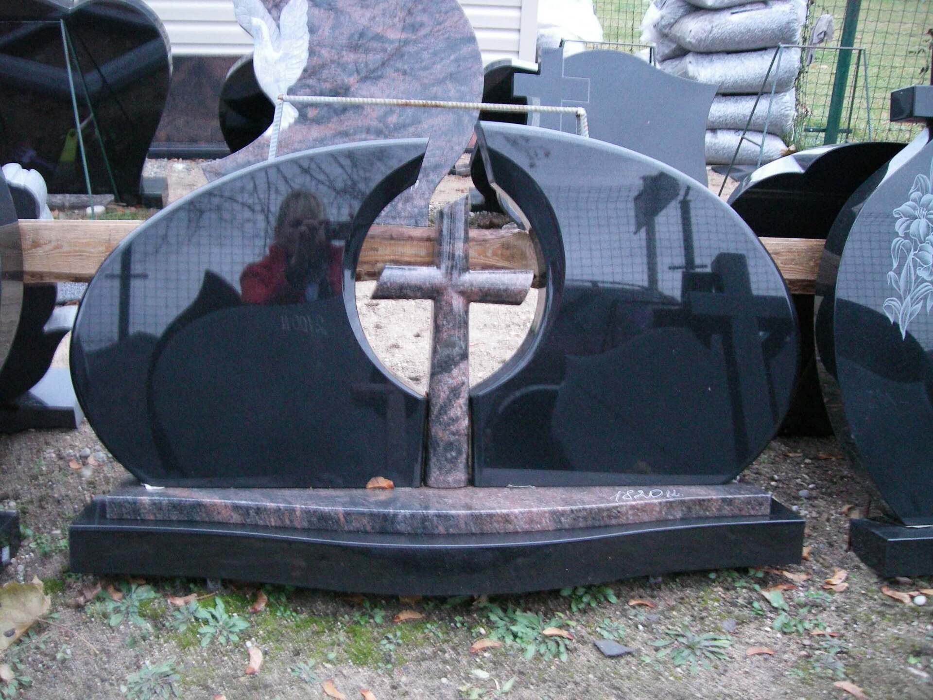 Trijų dalių paminklas