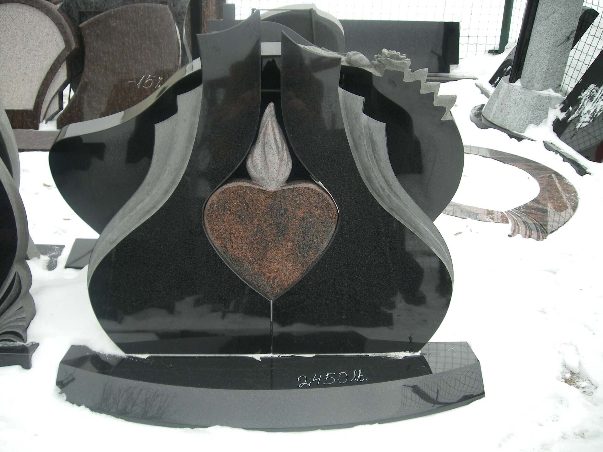 Trijų dalių paminklas