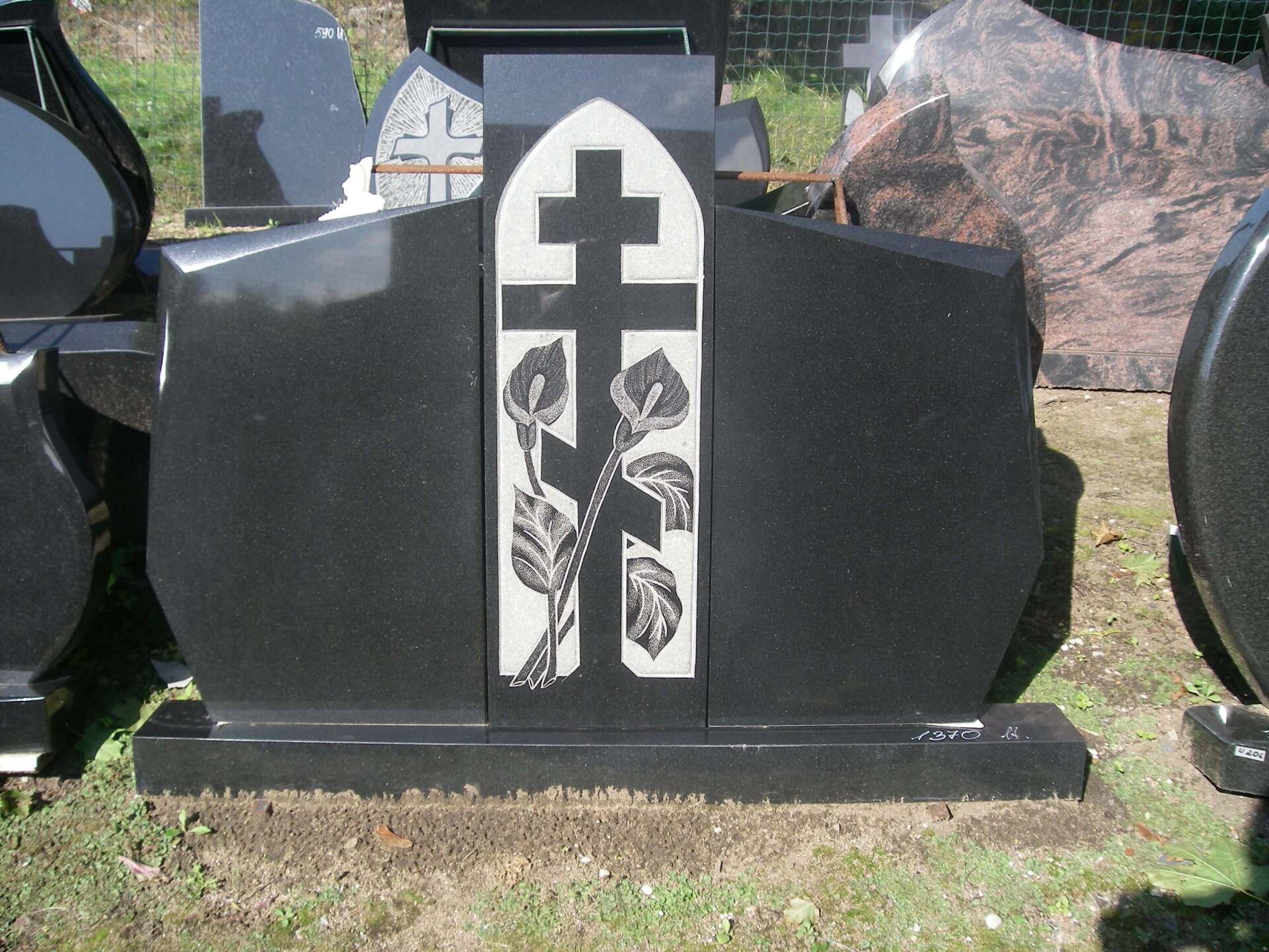 Trijų dalių paminklas