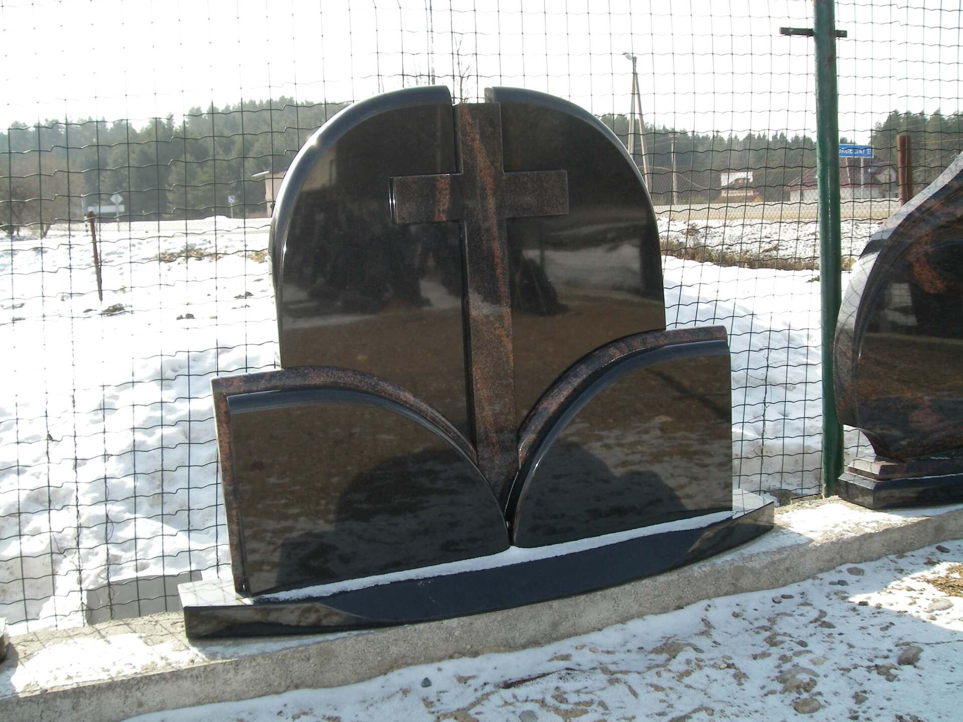 Trijų dalių paminklas