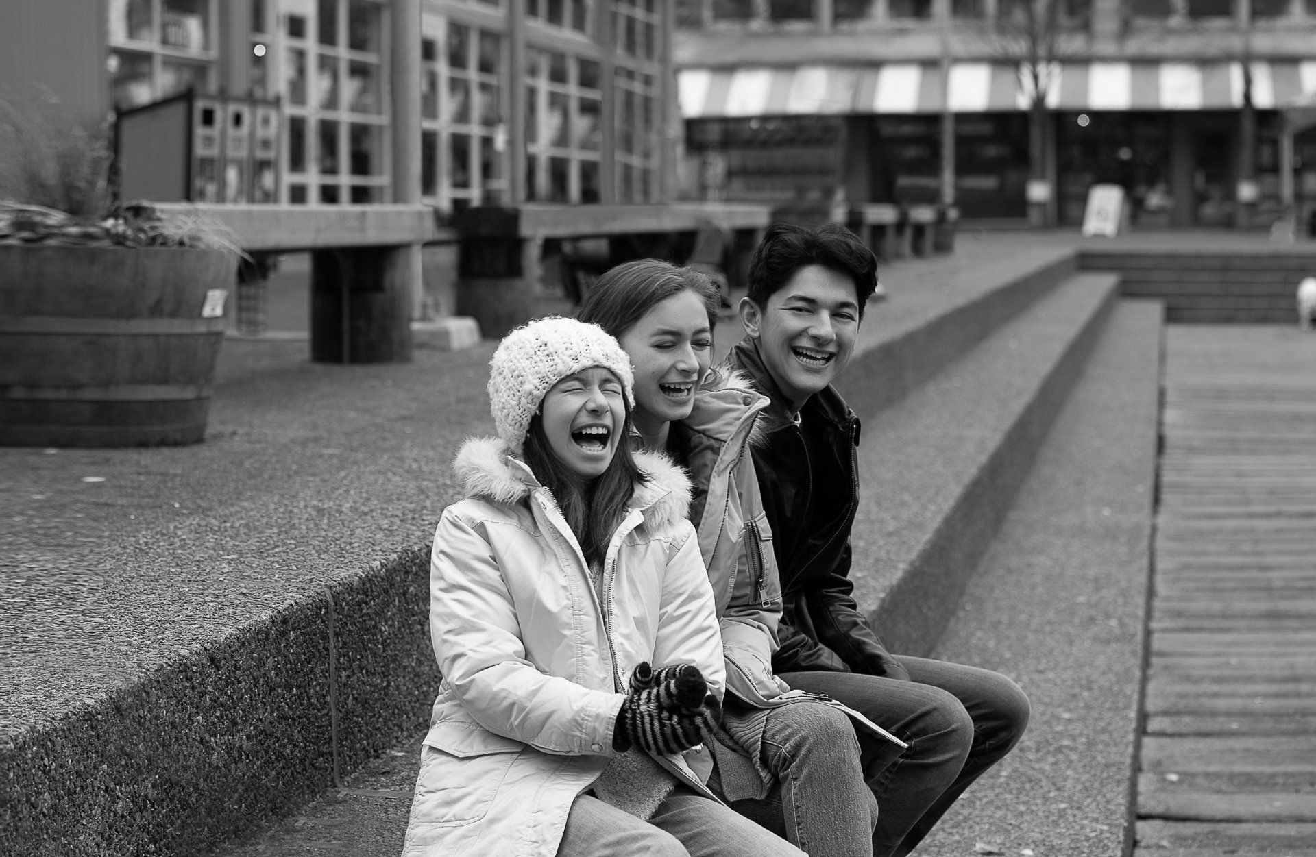 Natalie-DAngelo-Photography-Vancouver-BC-Canada-BlackWhite-Family-Portraits-Visual-Storyteller-three-siblings-smiling-teenagers