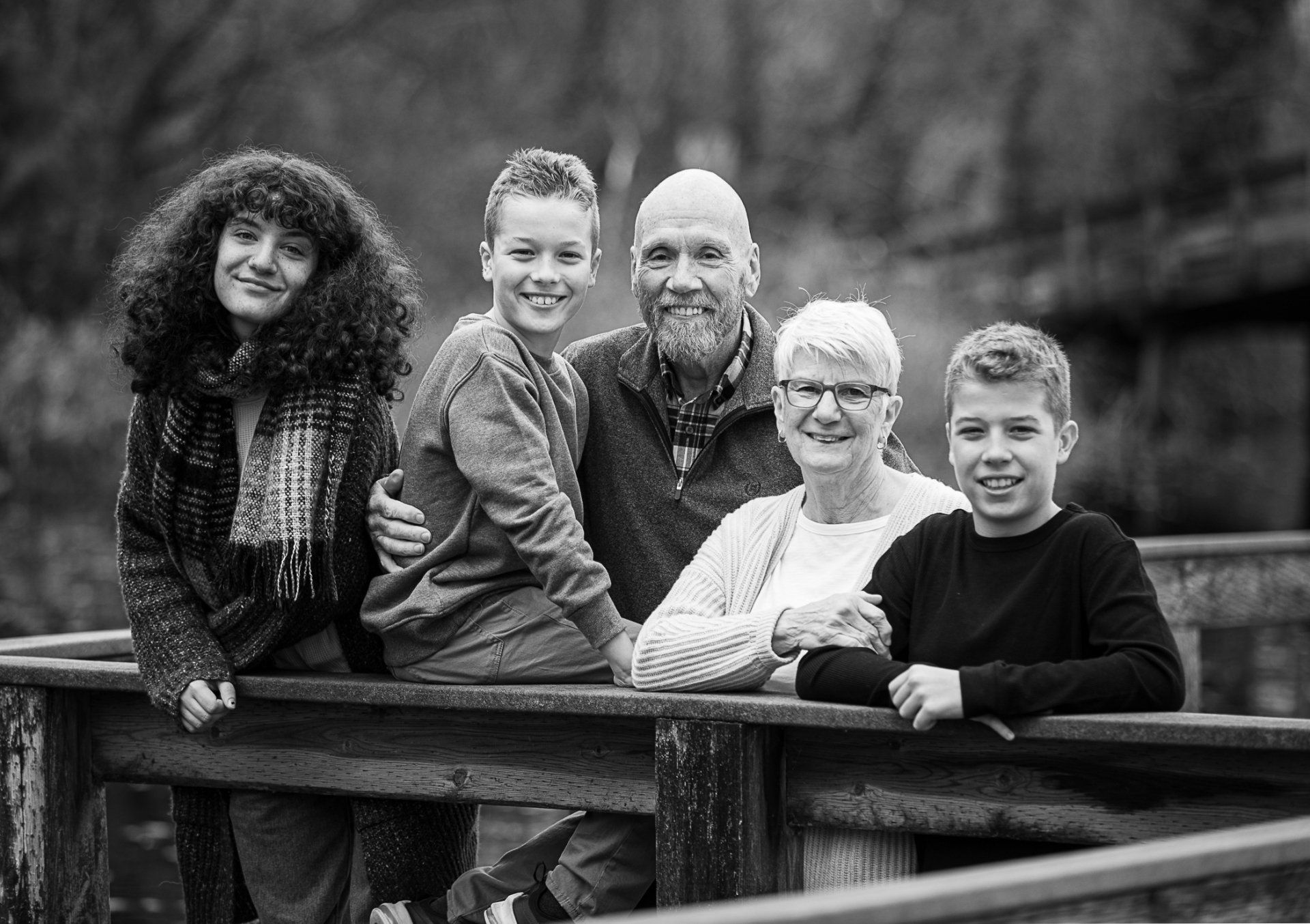 Natalie-DAngelo-Photography-Vancouver-BC-Canada-BlackWhite-Family-Portraits-Visual-Storyteller-grandparents-grandkids-portrait-multigeneration