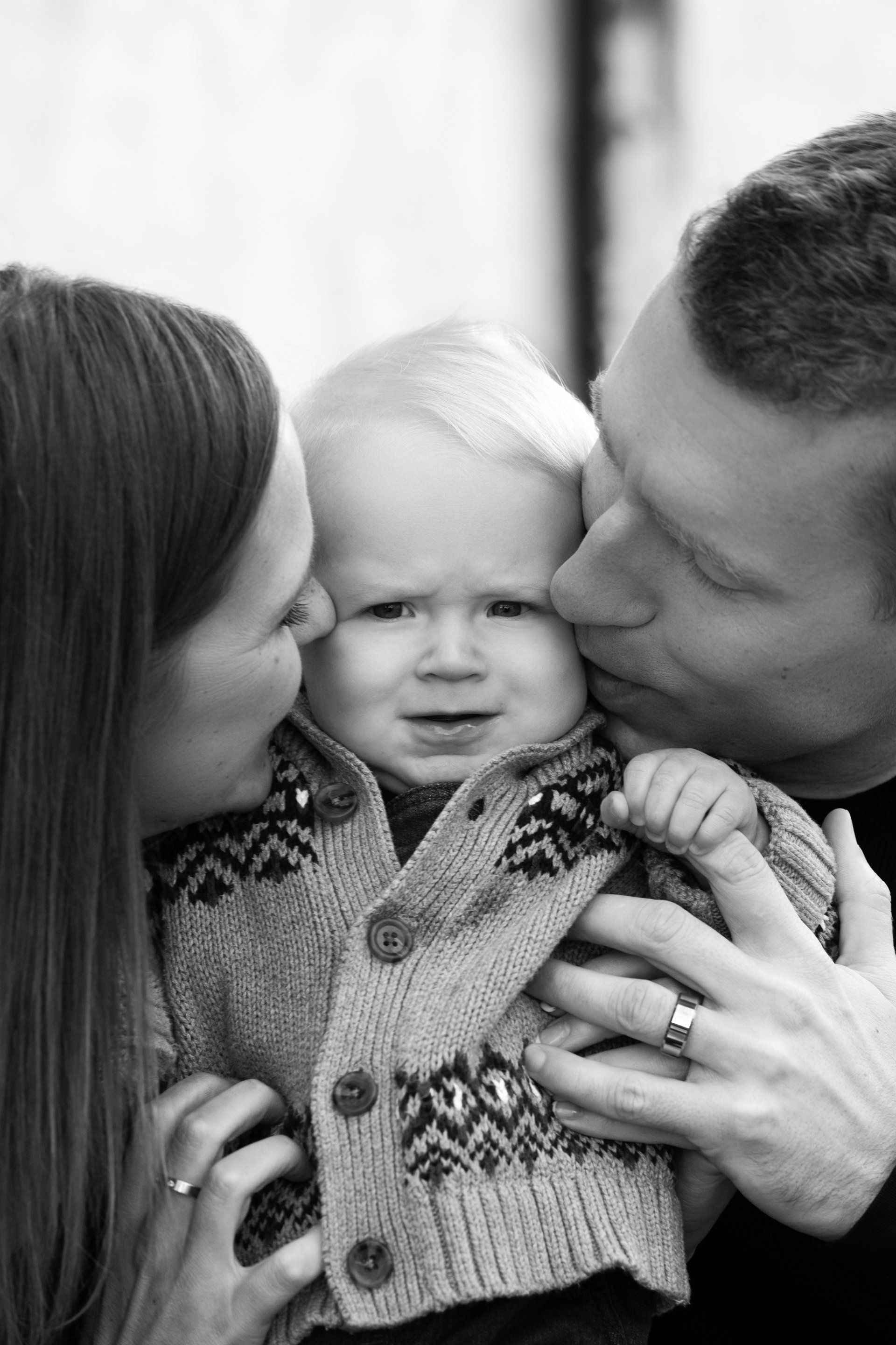 Natalie-DAngelo-Photography-Vancouver-BC-Canada-BlackWhite-Family-Portraits-Visual-Storyteller-mother-father-kissing-baby