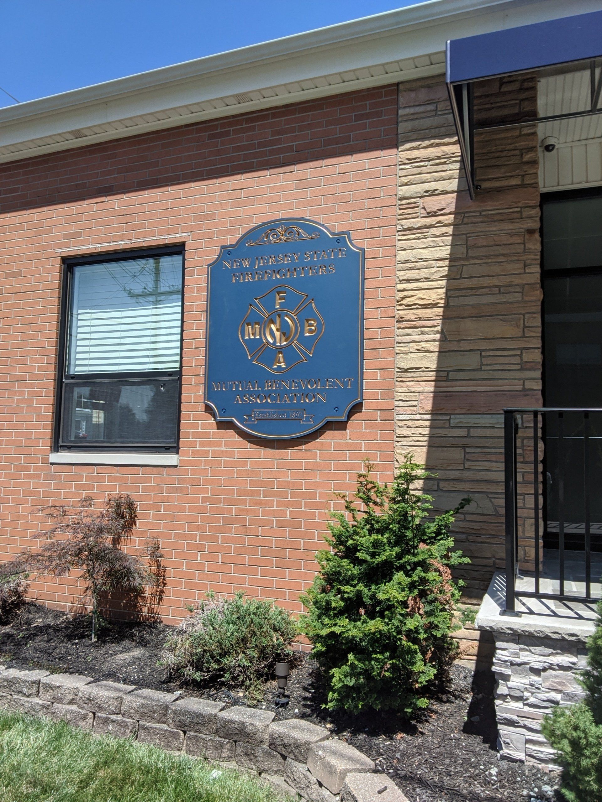 Signage At The Front — Hillside, NJ — Sign Designer