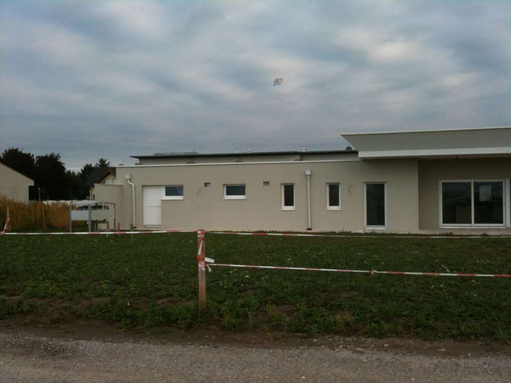 Hauswand Mehrfamilienhaus