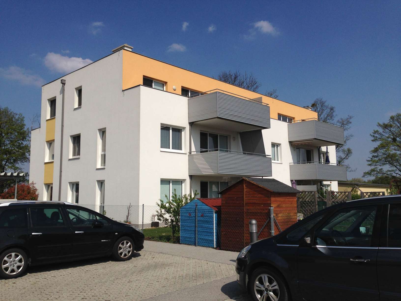 Farbanstrich für Mehrfamilienhaus