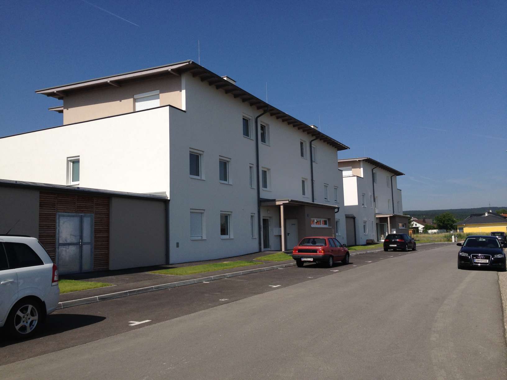 Malerarbeiten bei Hauseingang