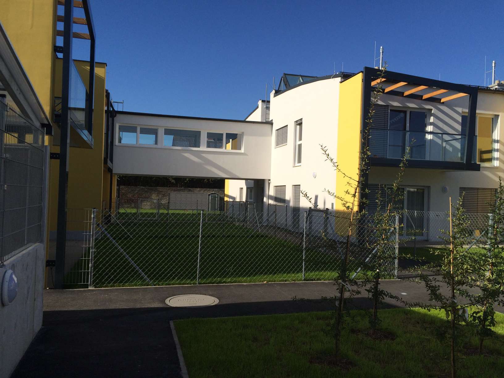 Fassadenarbeiten bei Wohnblock