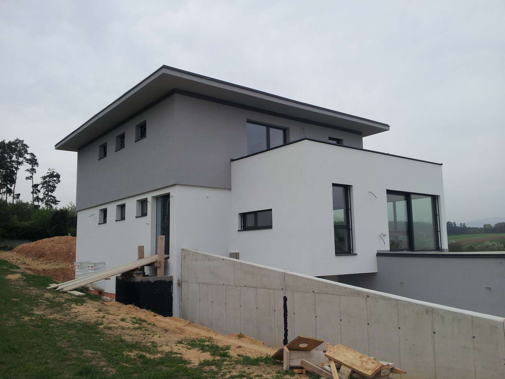 Hausanstrich von der Seite