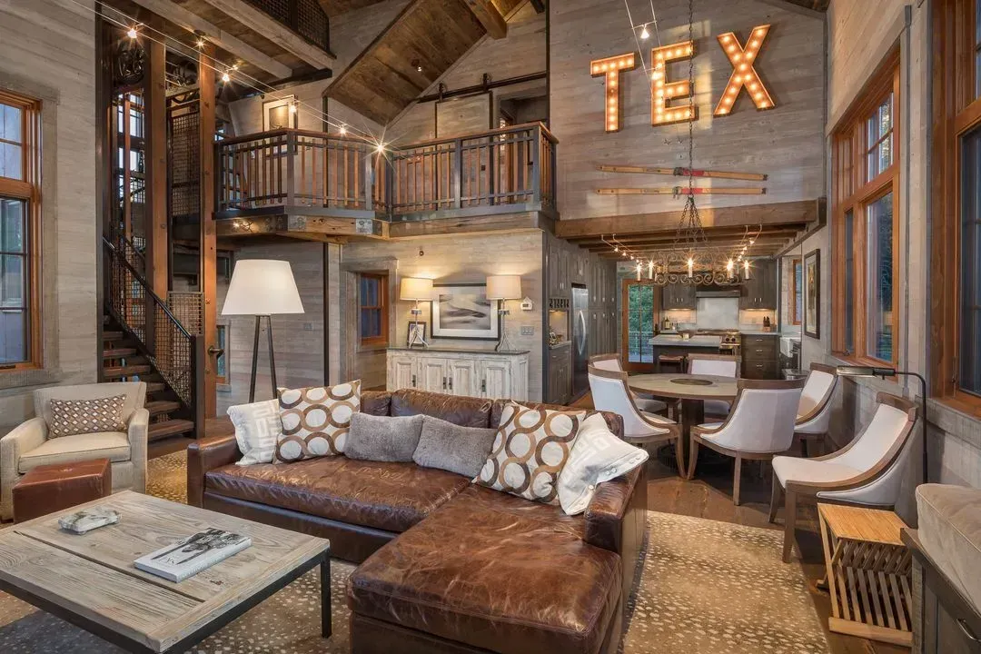 Rustic living room with leather couch, 