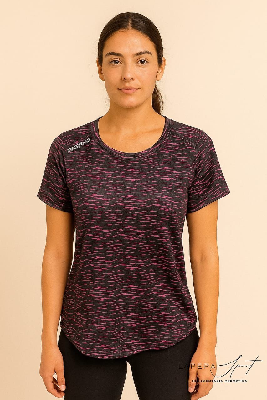 Remera dri-fit sublimada violeta