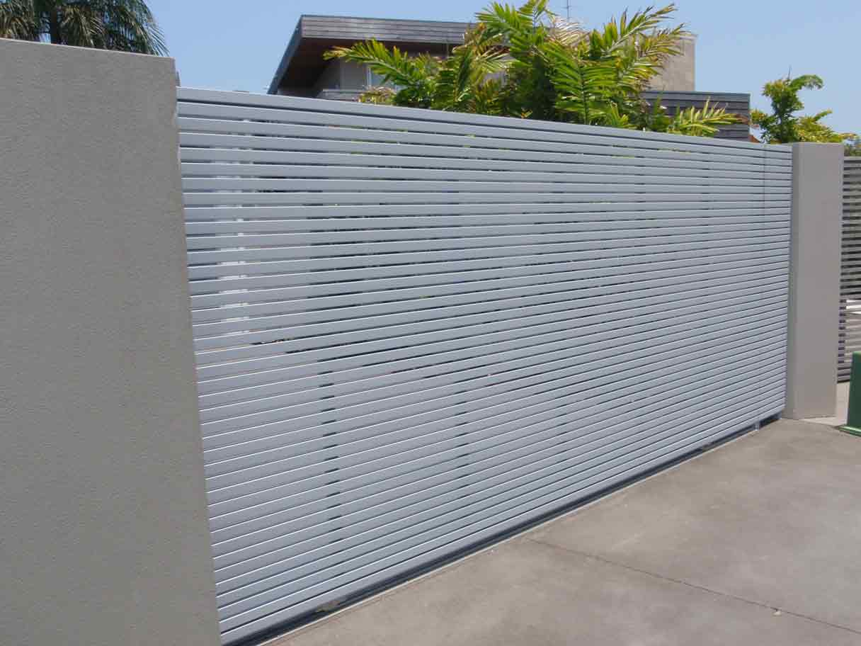 Privacy Screen— Fencing & Screens in Noosaville QLD