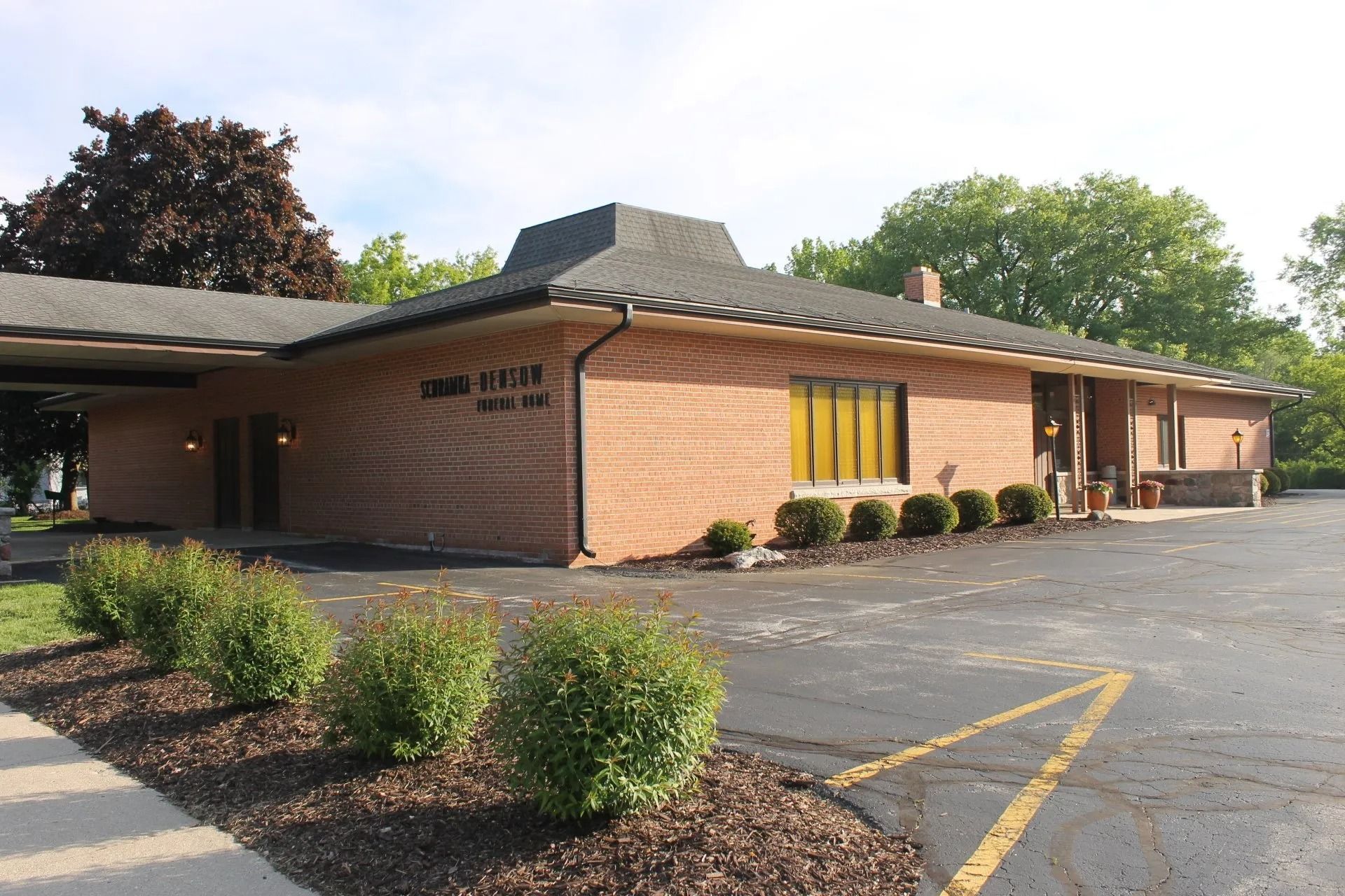Schramka-densow Funeral Home North Main Street Thiensville Wi