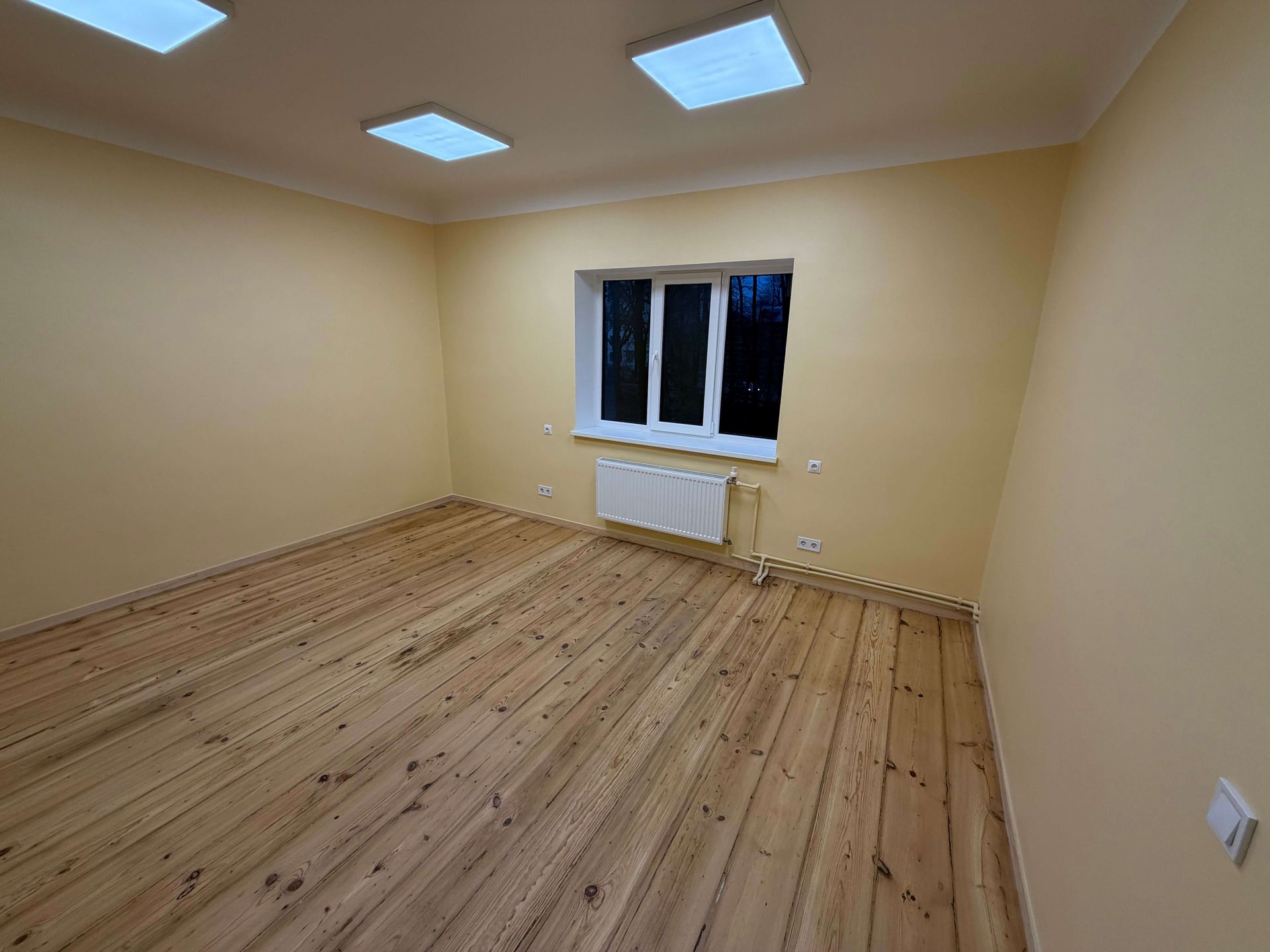 Biroja Kapitālie remonta Darbi, Klusajā ielā