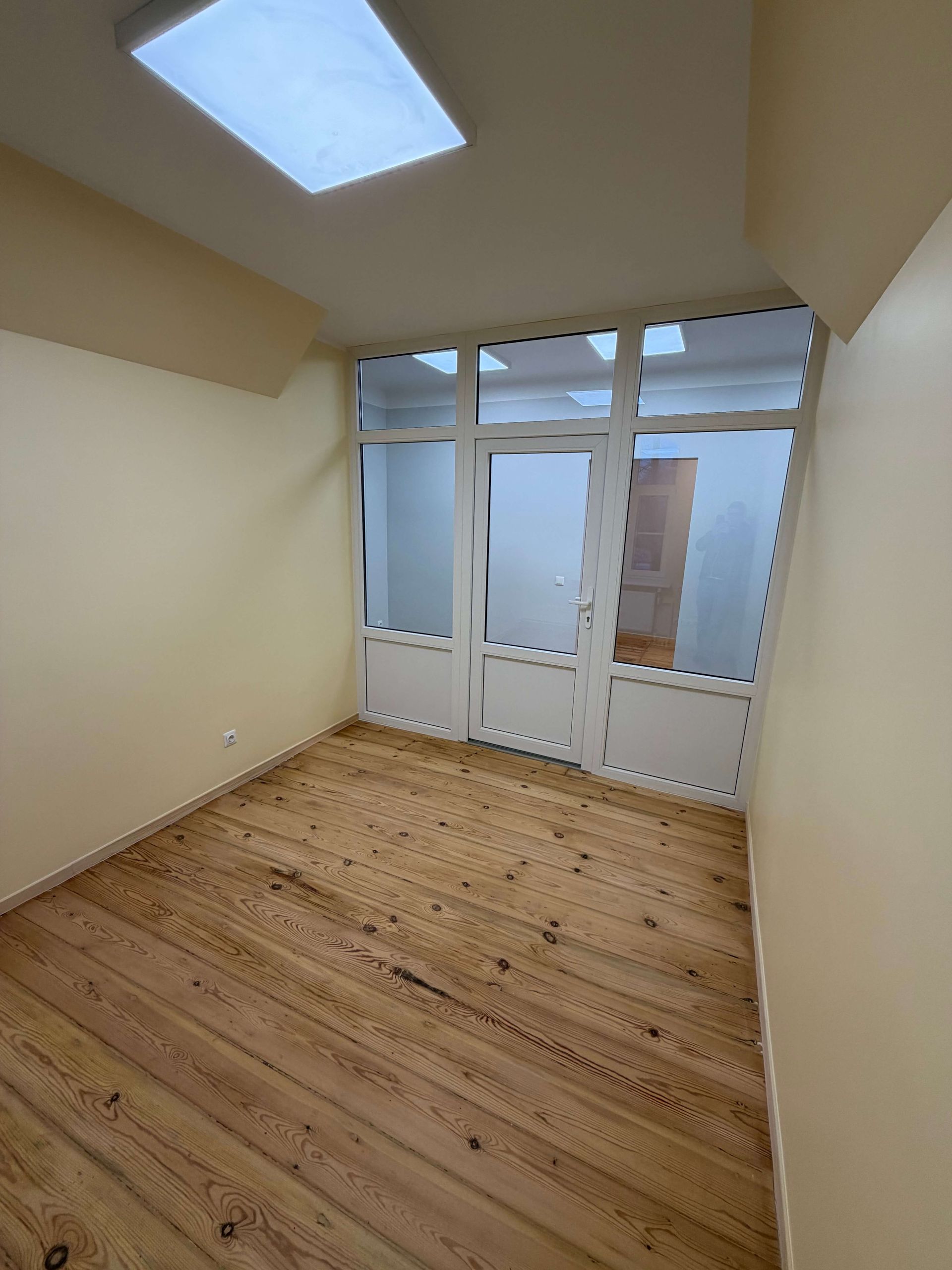 Biroja Kapitālie remonta Darbi, Klusajā ielā