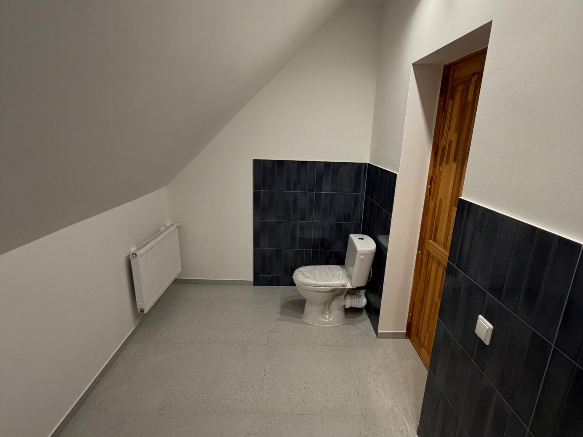 Biroja Kapitālie remonta Darbi, Klusajā ielā