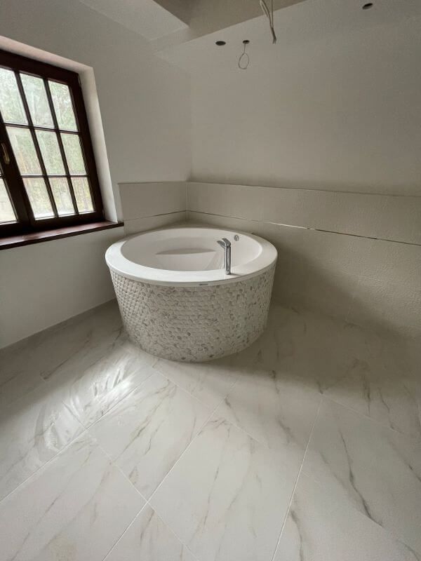 Vannas istabas apdares darbi | Būvniecības uzņēmuma  MJ projekts realizētie objekti