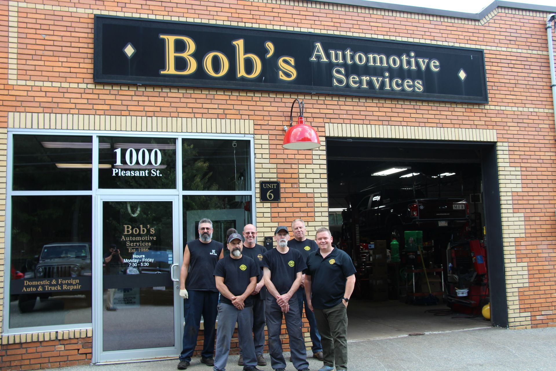 Bob's Auto Team | Bob's Automotive Services
