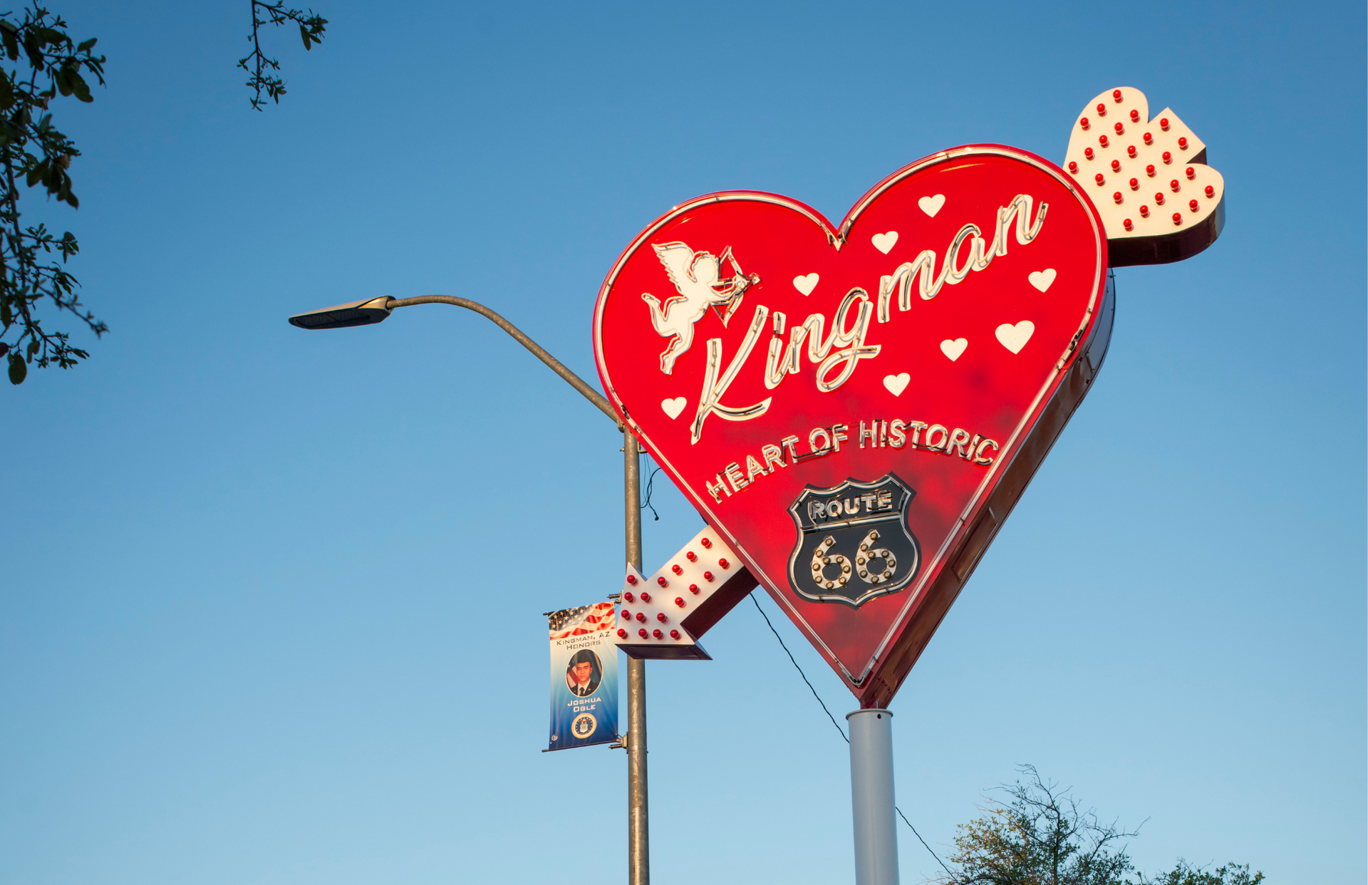 Kingman, Arizona sign: Red heart with 