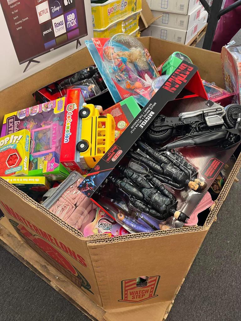 Toys liquidation, truckload toys, wholesale toys, toys clearance