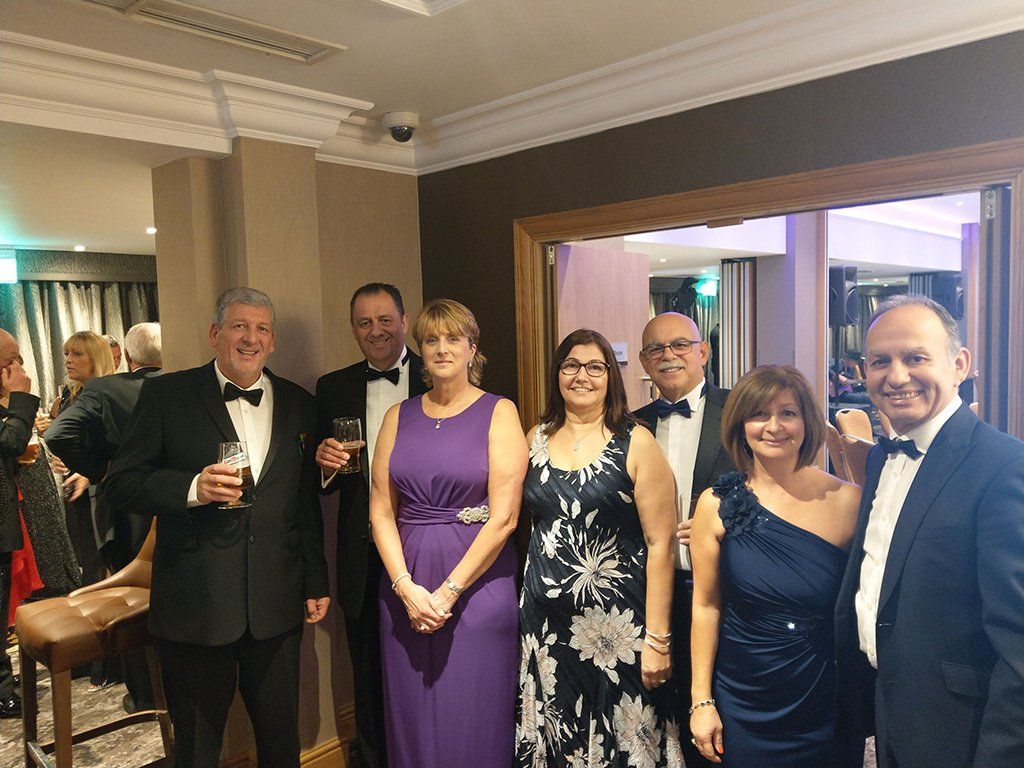 Guests enjoyed a drinks reception prior to dining