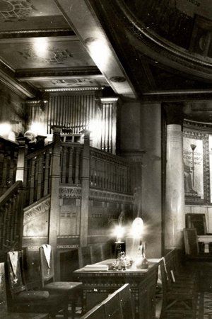 A rare photograph of the temple at the Floral Frascati restaurant on Oxford Street in London