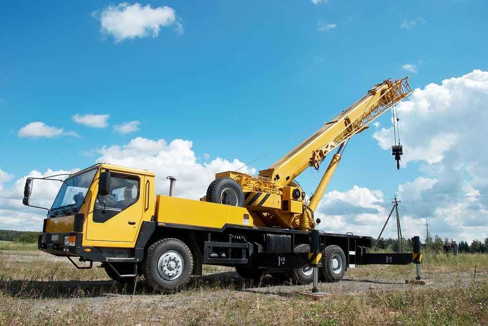 4 Benefits Of Crane Truck Hire For ShortTerm Projects
