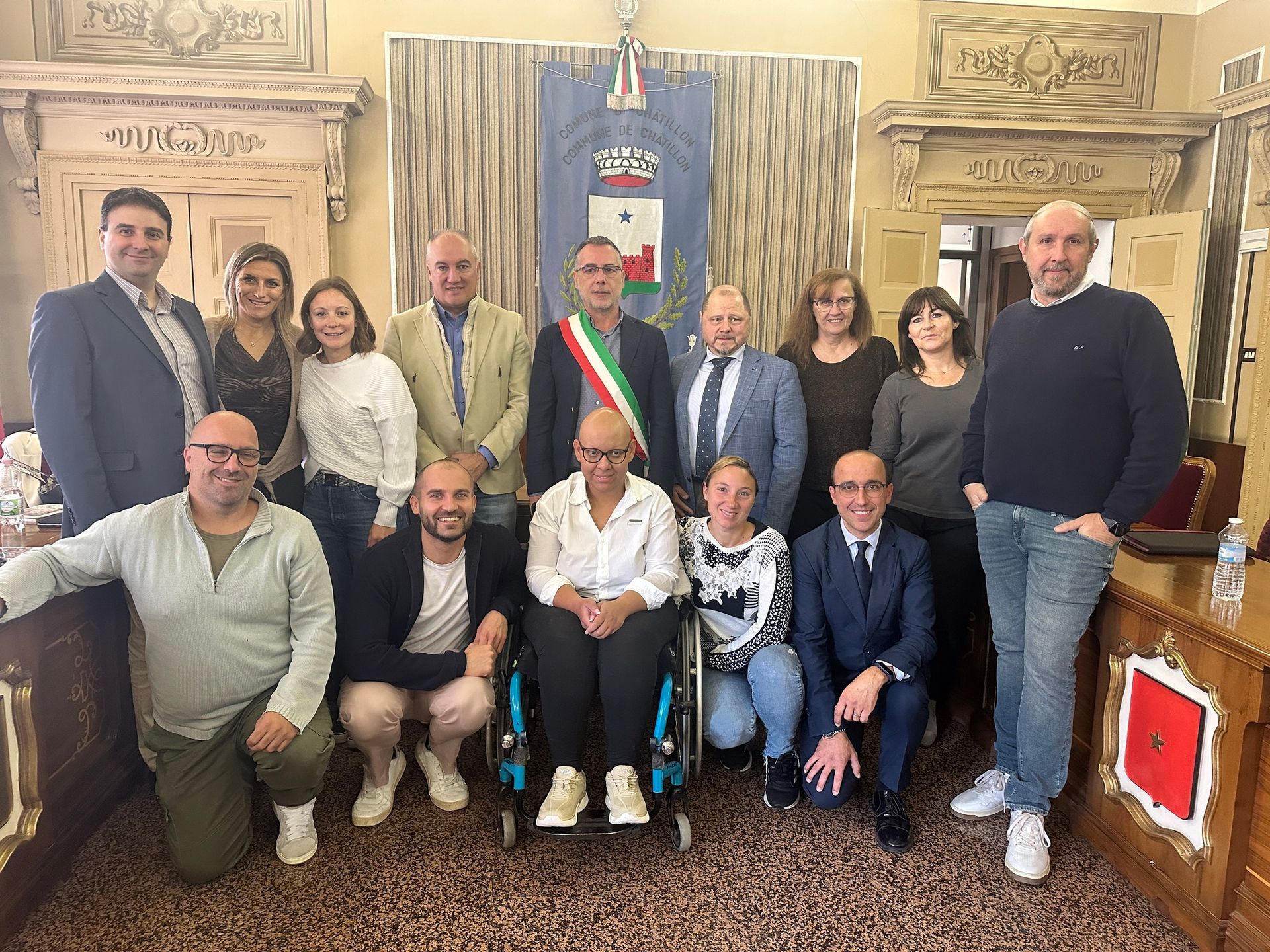 Giunta comunale di Châtillon con il sindaco Jean Claude Daudry e l’assessore al Turismo Carla Rore in occasione dell’insediamento ufficiale.