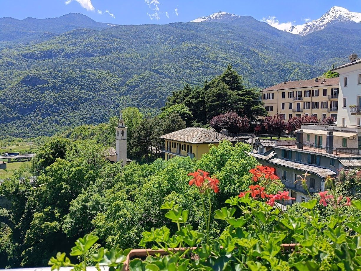 vista panoramica dal centro storico di Chatillon