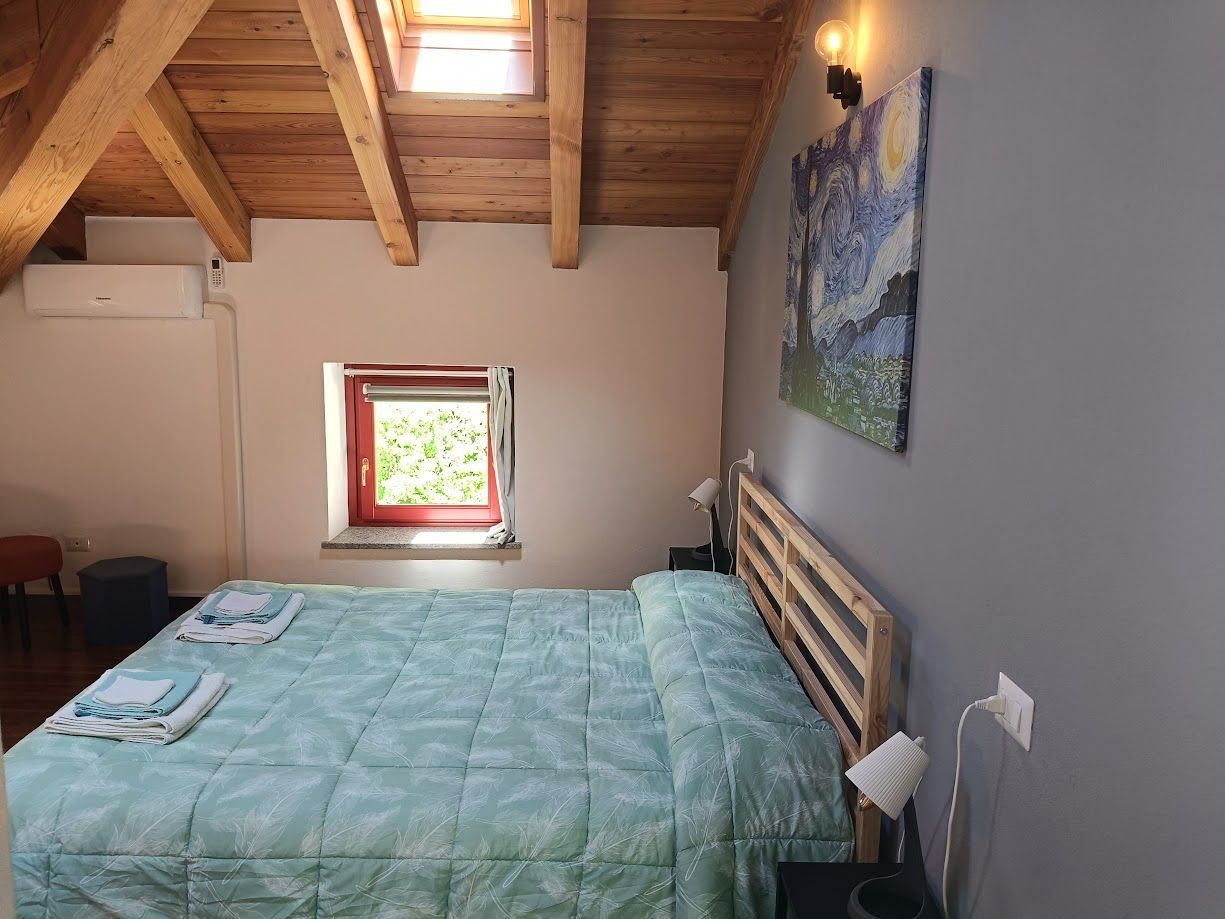Chambres chaleureuses au style chalet alpin