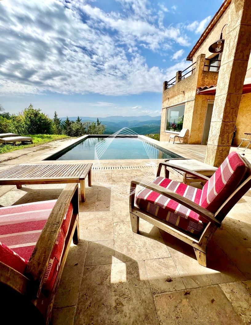 Villa im Hinterland von Cannes