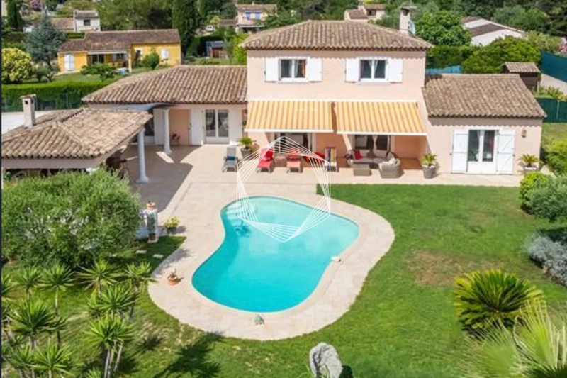 Villa im Hinterland von Cannes