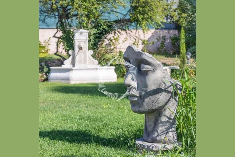 Villa bei Mougins, mit Baugenehmigung und Bodenplatte für Erweiterung