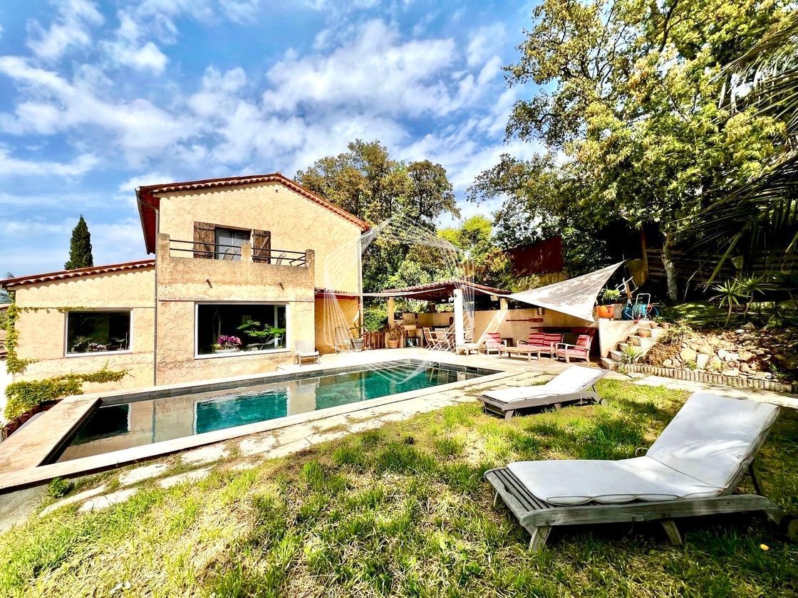 Ferienhaus im Hinterland von Mandelieu