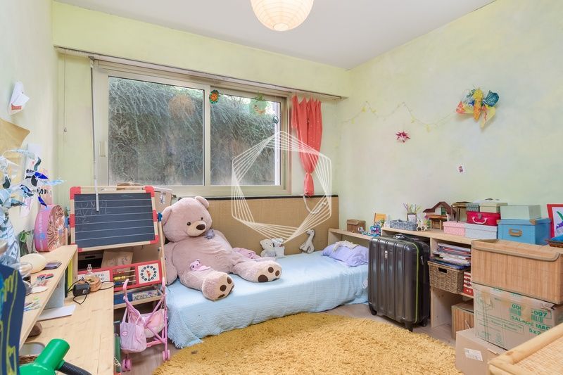 Wohnung mit Pool, 2 Balkons, Doppelgarage, Tennisplatz in Grasse