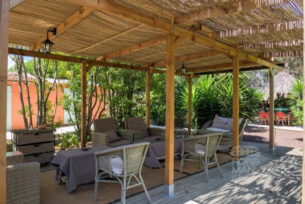 ANTIBES: Renovated Bastide close to the sea, large property with olive grove and caretakers house