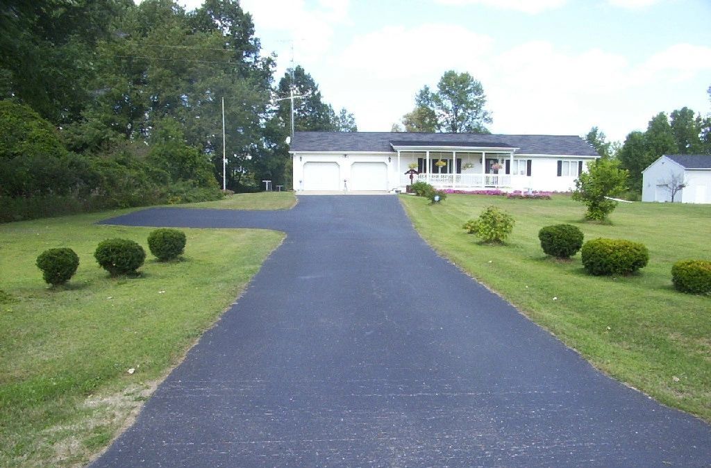 Asphalt Road — Battle Creek, MI — Damron Brother’s Asphalt