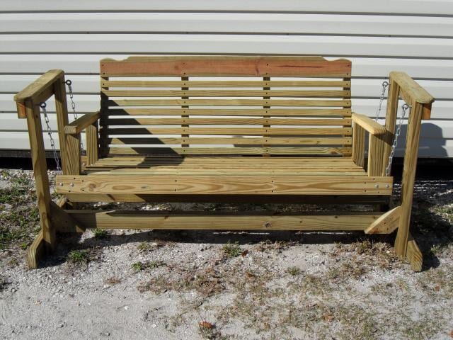 Bench - Patio furniture in Brandon, FL