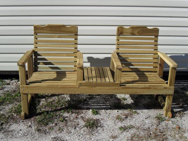 Two integrated chair - Patio furniture in Brandon, FL